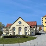 Bella - Mit Waschmaschine, Fahrstuhl Und Carport In Ruhiger Altstadtlage Von 아파트 발렌슈테트