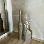 Bella - Mit Waschmaschine, Fahrstuhl Und Carport In Ruhiger Altstadtlage Von 아파트 *