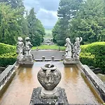 Bella - Mit Waschmaschine, Fahrstuhl Und Carport In Ruhiger Altstadtlage Von 아파트