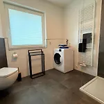 Bella - Mit Waschmaschine, Fahrstuhl Und Carport In Ruhiger Altstadtlage Von