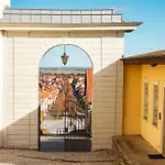 Bella - Mit Waschmaschine, Fahrstuhl Und Carport In Ruhiger Altstadtlage Von