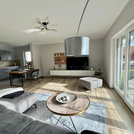 Bella - Mit Waschmaschine, Fahrstuhl Und Carport In Ruhiger Altstadtlage Von بالنشتيت