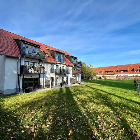 شقة Bella - Mit Waschmaschine, Fahrstuhl Und Carport In Ruhiger Altstadtlage Von
