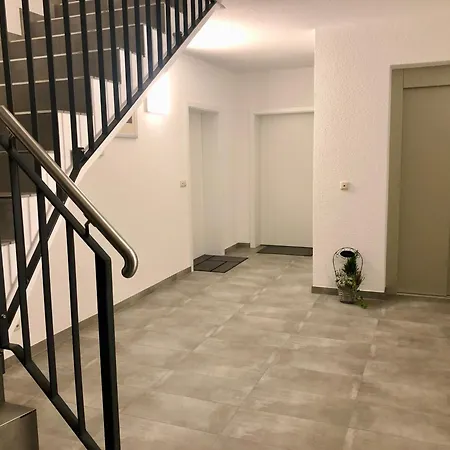 شقة Bella - Mit Waschmaschine, Fahrstuhl Und Carport In Ruhiger Altstadtlage Von *