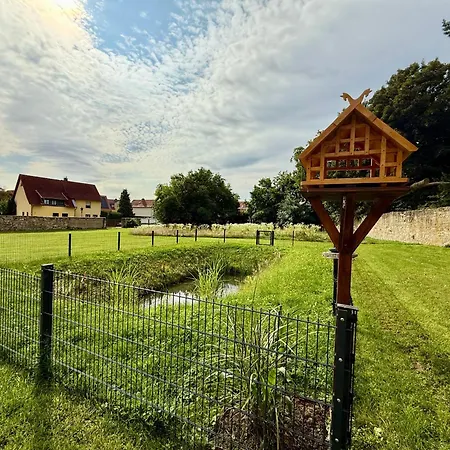 Bella - Mit Waschmaschine, Fahrstuhl Und Carport In Ruhiger Altstadtlage Von شقة *