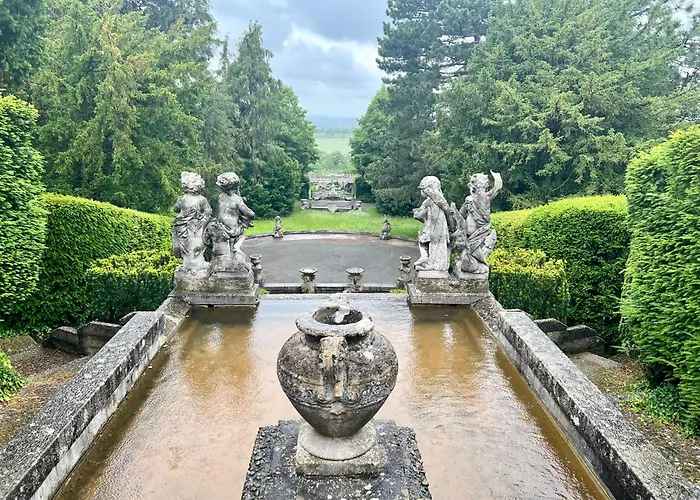 Bella - Mit Waschmaschine, Fahrstuhl Und Carport In Ruhiger Altstadtlage Von アパート