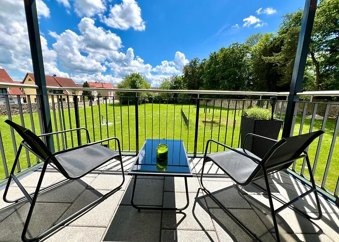 Appartement Bella - Mit Waschmaschine, Fahrstuhl Und Carport In Ruhiger Altstadtlage Von *